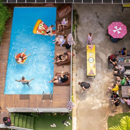 K-Bunk Aonang Center Hotel Ao Nang Екстериор снимка