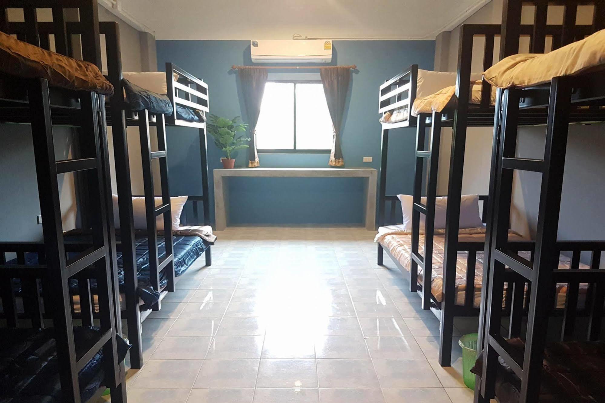 K-Bunk Aonang Center Hotel Ao Nang Екстериор снимка