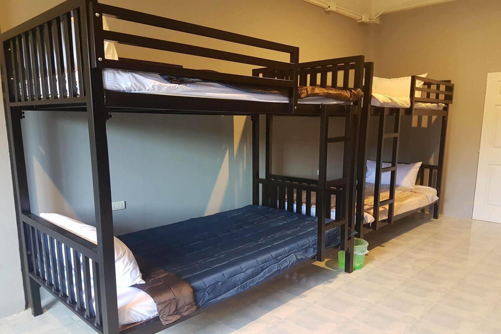 K-Bunk Aonang Center Hotel Ao Nang Екстериор снимка